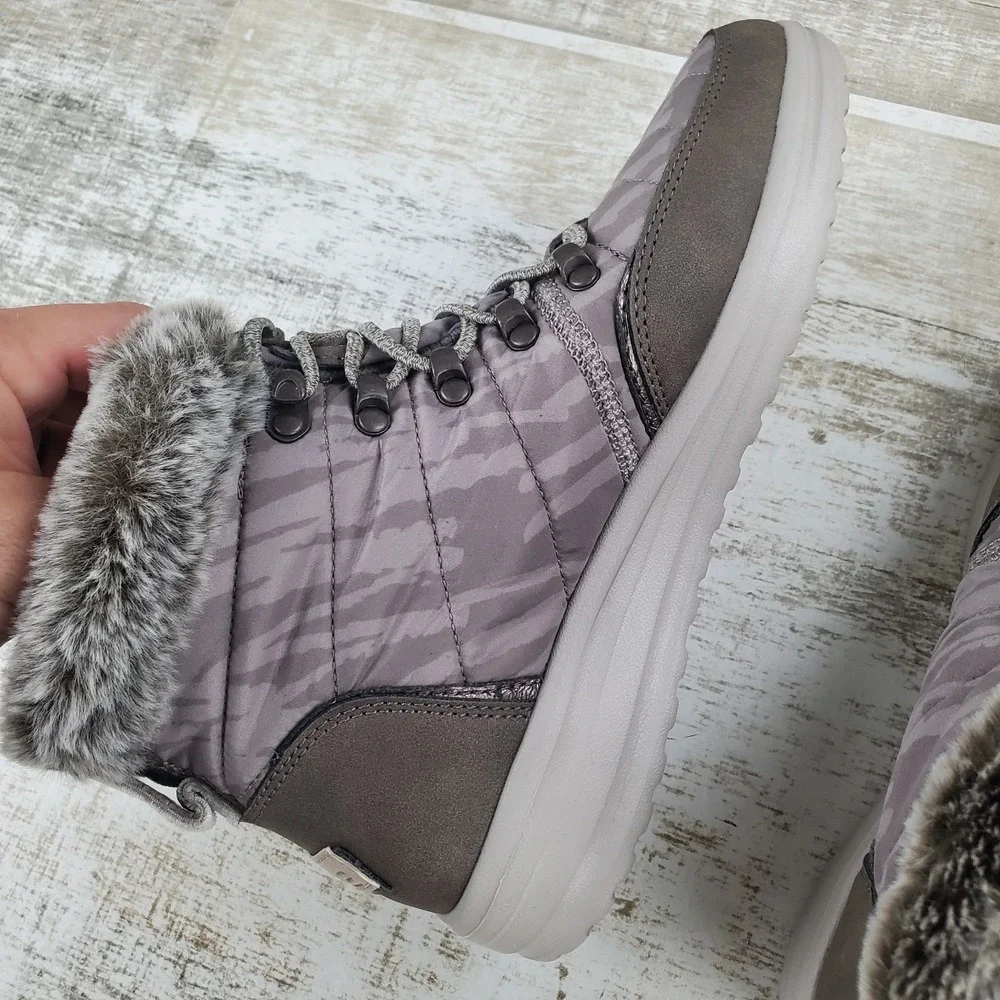 Hey Dude Brandy Ankle Boots Womens Sz 6 Faux Fur Lace Slip On Nougat Bootie